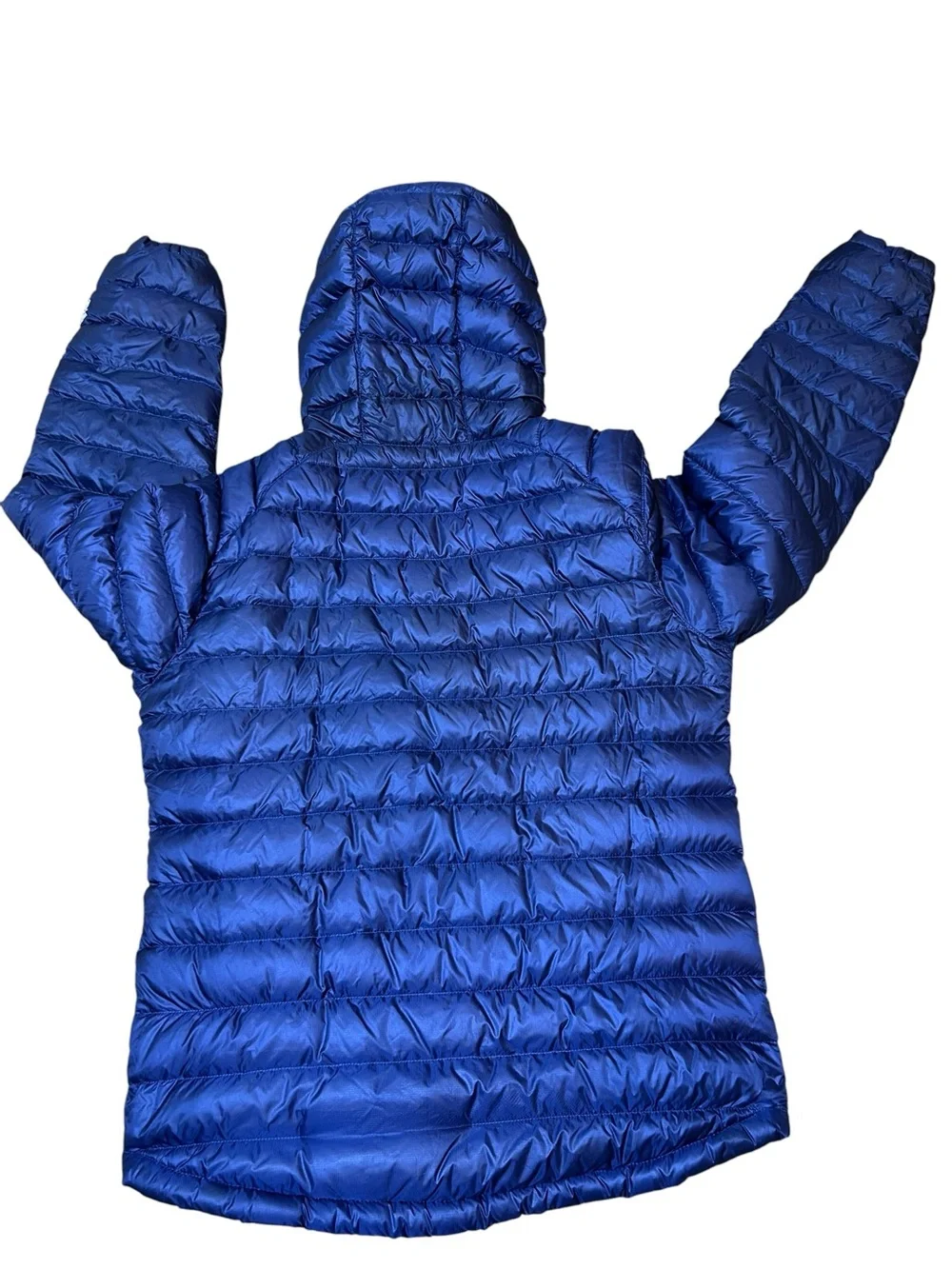 LL Bean men’s ultralight blue down puffer 850 jacket hooded size small zip up